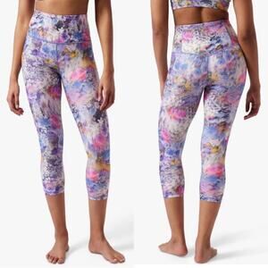 Athleta Leggings Womens Small Elation Capri Renewed Bloom Chrome Yoga Gym Active